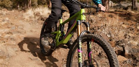 First Ride Report The New Santa Cruz Nomad V5 The Loam Wolf