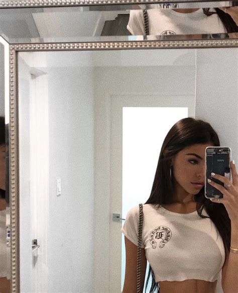 Pin By Salgh On Madison Beer Mirror Selfie Poses Insta Photo Ideas