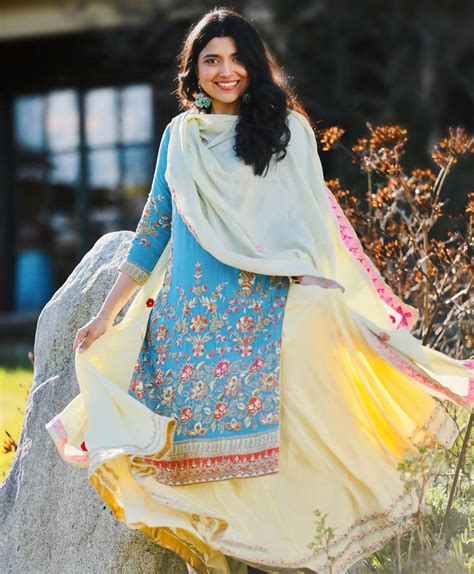 Pin By Kaurpreet ♥ On Nimrat Khaira Pakistani Fancy Dresses