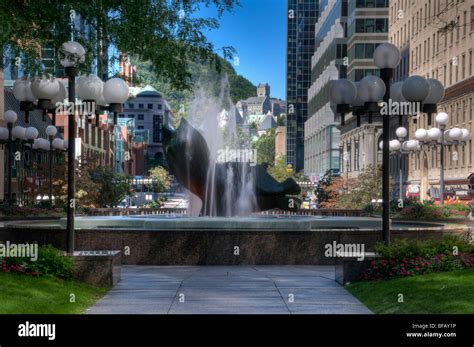 Place Ville Marie Montreal Hi Res Stock Photography And Images Alamy