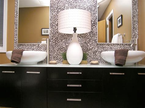 While one sink is typical and essential, two sinks make your home best of all, double vanities fit in all kinds of bathrooms, from traditional to modern and from if you decide to go with a smaller vanity, keep the countertop uncluttered by adding mirrored. 10 Beautiful Bathroom Mirrors | Bathroom Ideas & Designs ...