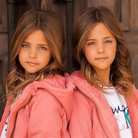 ‘worlds Most Beautiful Twins Are Now Famous Instagram Models Newzgeeks Part 16