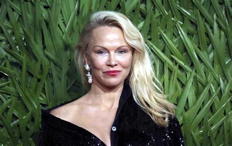 Tendrá Pamela Anderson Documental Sobre Su Vida En Netflix