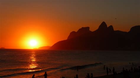 Sunset At Arpoador Rio De Janeiro Arpoador Rio De Janeiro Rio Por