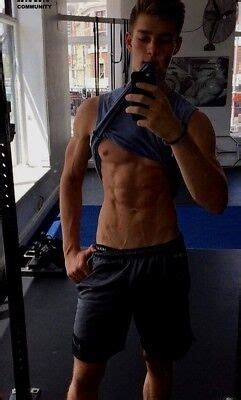 Shirtless Male Muscular Gym Jock Work Out Hunk Beefcake Abs Body Photo