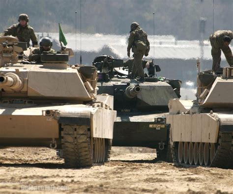 Us Army M1a1 Abrams Main Battle Tank Defence Forum