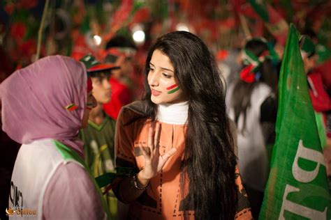 Uk Hot Celeberties Sajal Ali Wedding Pics With Husband
