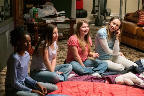 Ashlee Grubbs On Why Every Teen Should Be Watching ‘pen15 Tv Wasteland
