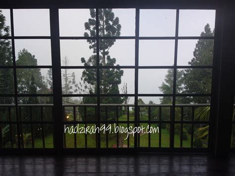 It is approximately 1250 m above sea level. ku tuliskan...: Bukit Larut...