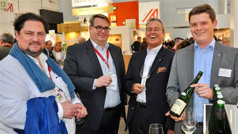 Agrarministerin Julia Klöckner Eröffnet Die Prowein Gourmino Express