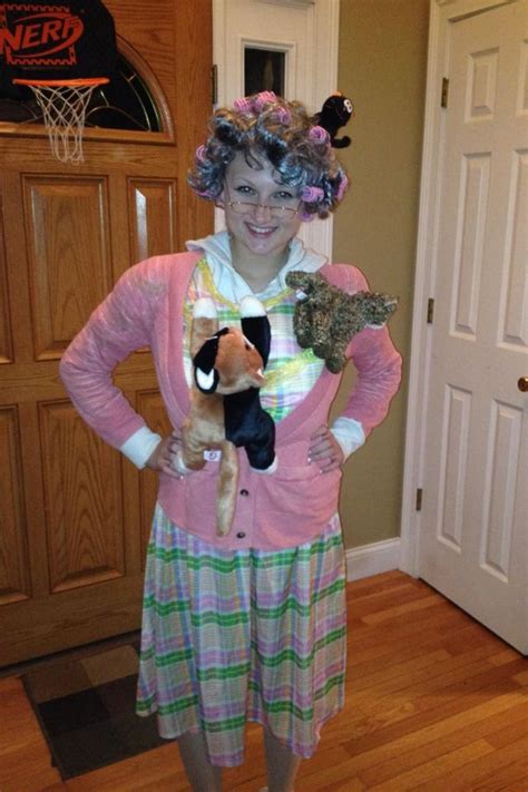 1000 Images About Crazy Cat Lady Costume Ideas On Pinterest
