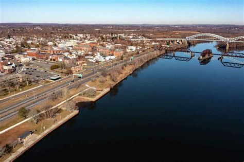 Middletown Taps Nyc Design Firm To Create Ct Riverfront Master Plan