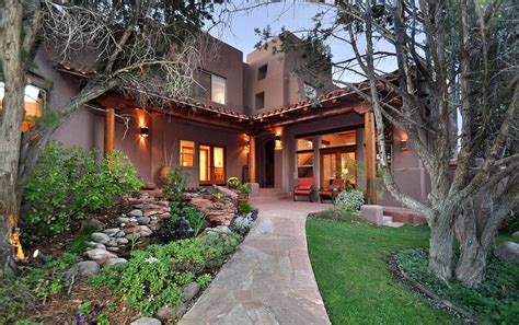 Exceptional Contemporary Santa Fe Style Character And Great Attention