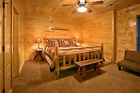 16 Bedroom Sleeps 80 The Big Moose Lodge By Large Cabin Rentals