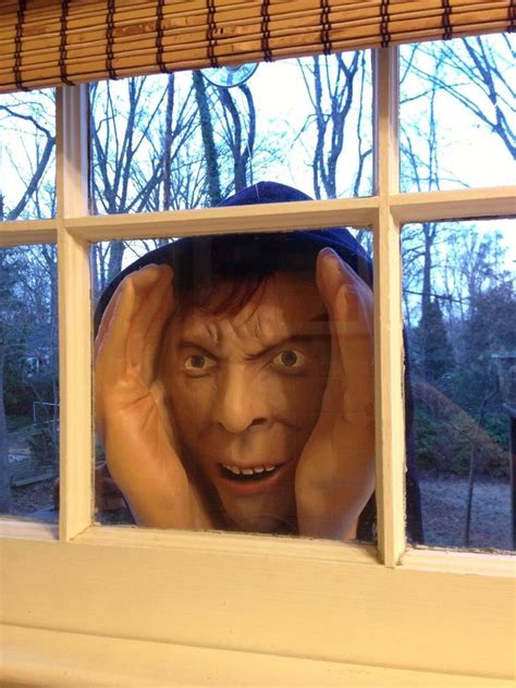 Scary Peeping Tom Mask Face Prop Halloween Party Prank Window Peeper