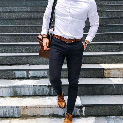 But you have to be careful as to not appear like a fool. Can I wear a brown belt with black pants? - Quora