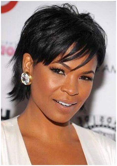 11 Unbelievable Short Hairstyle For Curvy Women