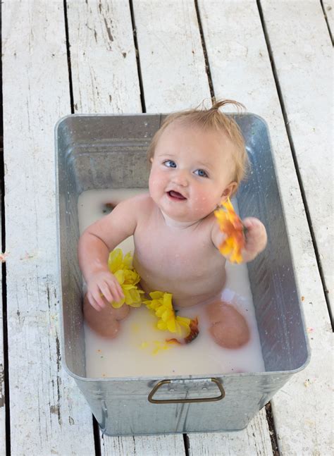 And assuming the bathroom is teeny like mine… how on earth do you get those amazing. One year old birthday shoot - Milk Bath Baby girl, milk ...