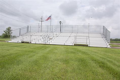 10 Row Towable Aluminum Bleacher Seats 300 Mobile “speedy Bleacher