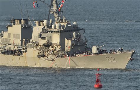 Crippled Us Warship Suffers More Damage As It Heads For Repairs