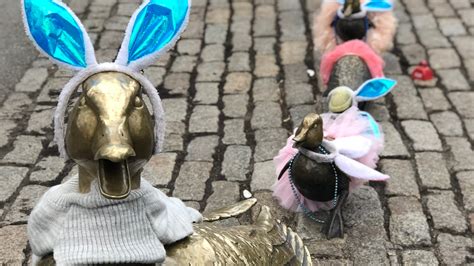 Make Way For Ducklings New Book Celebrates Boston Sculpture