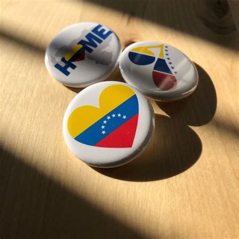 Venezuela Pinsvenezuela Buttons Chapas Venezolanas Etsy