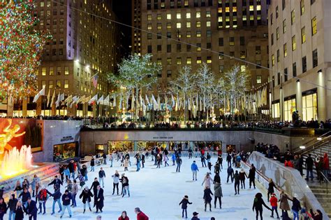 In new york the tree lighting ceremony right after thanksgiving is the official start of the holiday season. Noël 2019 à New York : les incontournables de cette année ...