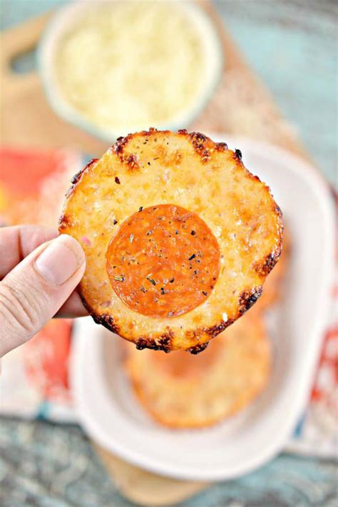 How to make keto cheese crisps in your oven preheat your oven to 400 degrees. Keto Chips - BEST Low Carb Pepperoni Pizza Cheese Chip ...