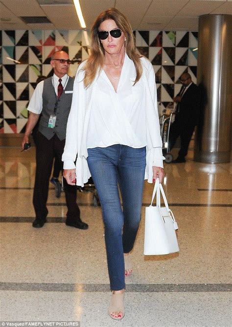 caitlyn jenner looks airport chic as she touches down in lax airport chic caitlyn jenner fashion