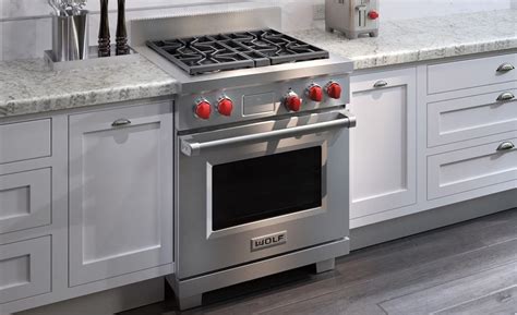Explore our ovens, ranges, cooktops, coffee systems, microwaves, warming drawers and more. Wolf 30" Dual Fuel Range 4 Burner (DF304) Cooktop