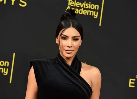 Kim Kardashian Reveals Shes Gained 18 Pounds This Year Life And Style