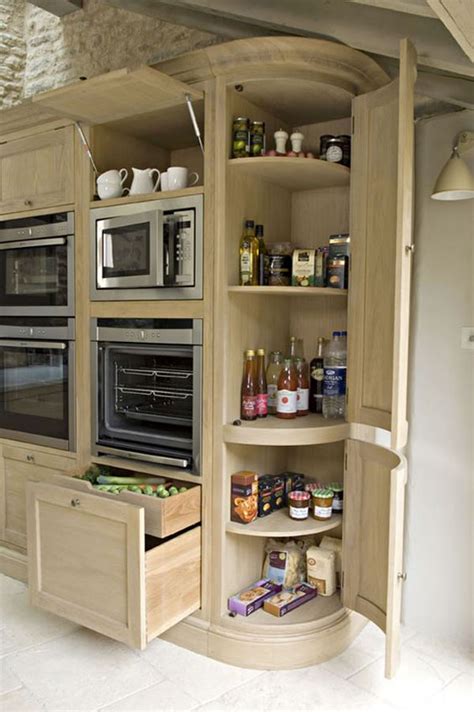It's senseless to be backed into a corner, or suffer a poor design, for corner base cabinets. Fabulous Hacks to Utilize The Space of Corner Kitchen ...