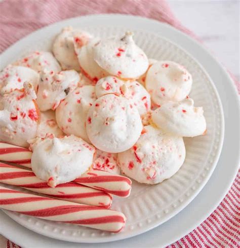 Christmas Cookie Recipes Everyone Will Love Food Fun Faraway Places