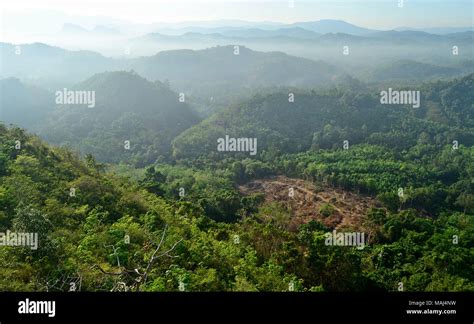 Kalimantan Map Hi Res Stock Photography And Images Alamy