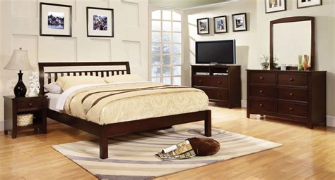 Corry Dark Walnut Platform Bedroom Set From Furniture Of America