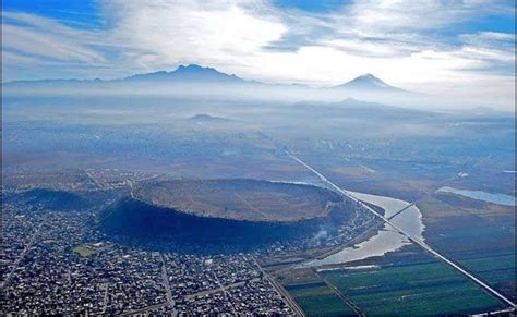 Xico el ombligo del mundo volcán devorado por asentamientos humanos La Jornada Estado de México