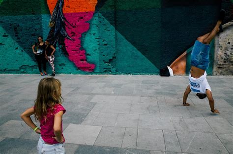 8 Reasons Why 28mm Lenses are Great for Street Photography | ComposeClick