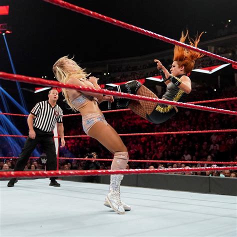 Raw 10 14 19 Charlotte Flair Vs Becky Lynch WWE Photo 43139257