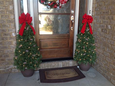 47 Perfect Diy Front Porch Christmas Tree Ideas On A