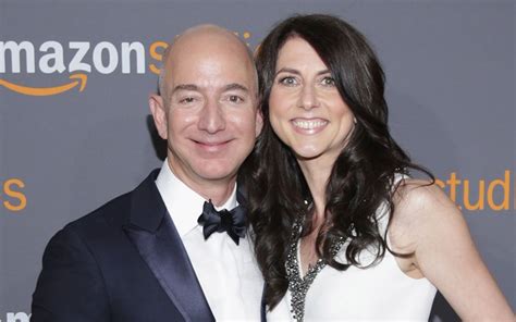 Jeff Bezos Ex Wife Mackenzie Scott Donates This Huge Amount To Charity
