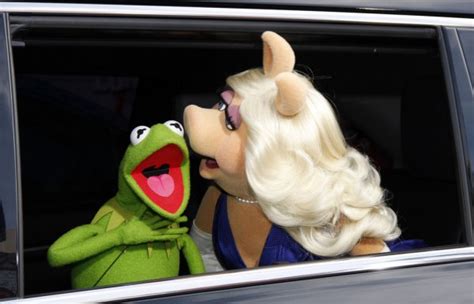 Kermit The Frog Miss Piggy Stock Editorial Photo © Jeannelson 60804959