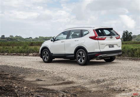 It adds active safety features on most versions and is brilliantly quiet. 2018 Honda CR-V review - VTi 2WD & VTi-S 4WD (video ...