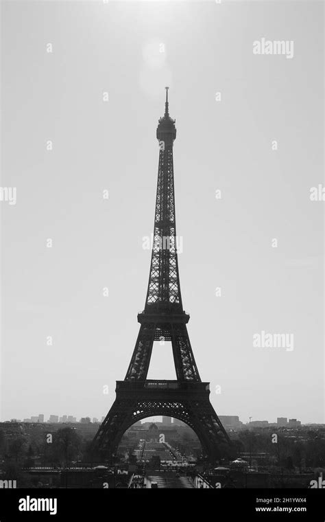 Black And White Eifel Tower Stock Photo Alamy