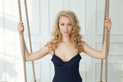 Wallpaper Naomi Kiss Blonde Errotica Archives Swing Seesaw Curly