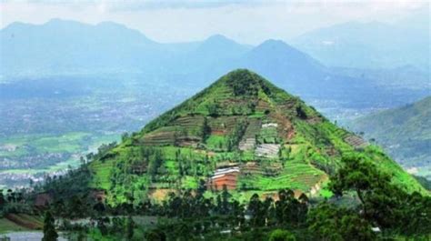 Studi Terbaru Sebut Gunung Padang Struktur Piramida T Vrogue Co