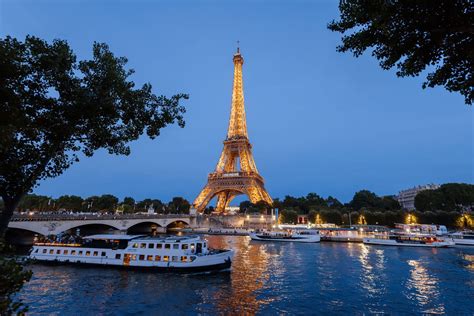 Bateaux Parisiens The Best Seine River Cruise In Paris Road Affair
