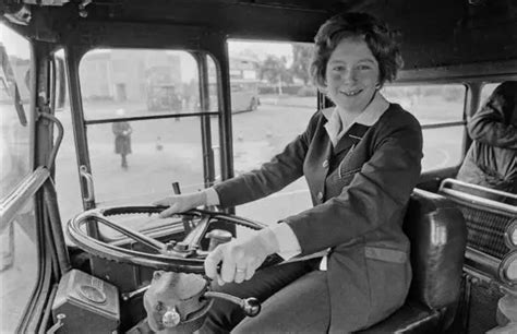 ROSAMUND VINER LONDON S First Woman Bus Driver OLD PHOTO PicClick