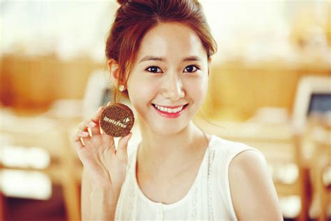 Girls’ Generation’s Yoona And Her Lovely Photos From ‘innisfree’ Pinks Land