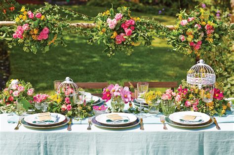 Intimate spring garden wedding at a spanish style estate. 10 REASONS TO HAVE A SPRING WEDDING ...