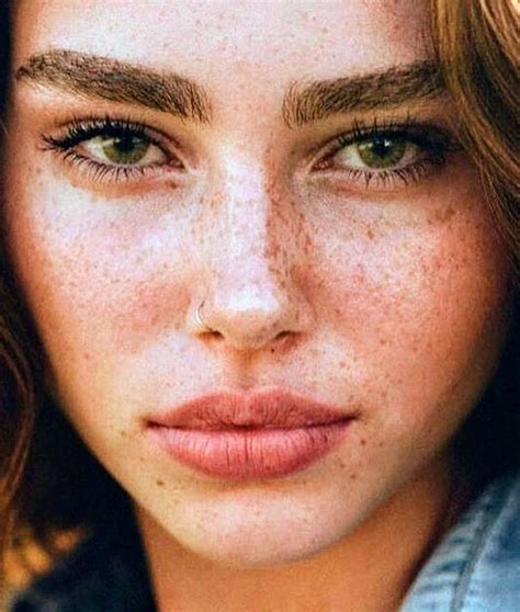 Pin By Jorge Calle On Hermosa 2 In 2020 Beautiful Freckles Pretty
